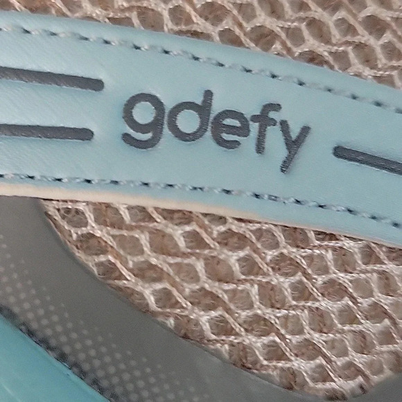 GDEFY Sneakers - Picture 2 of 8